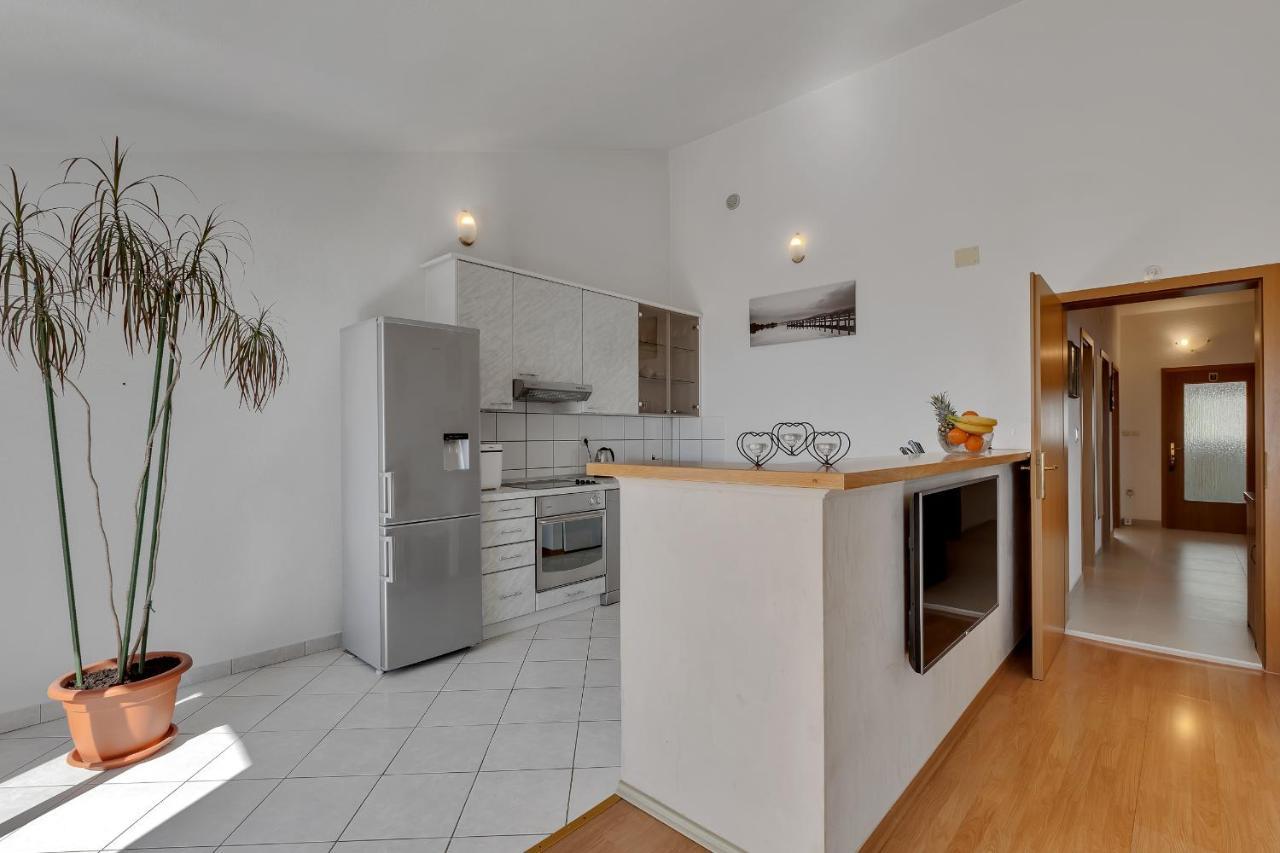 Apartman Sara Башка-Вода Экстерьер фото